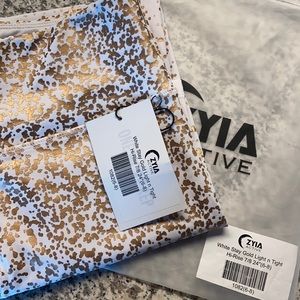 ZYIA White Stay Gold Light N Tight 6-8